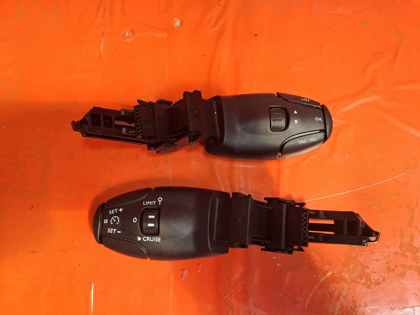 ✅Citroen Berlingo 650 1.5 Diesel 2020 Cruise Control Wiper & Audio Control Stalk - Image 2