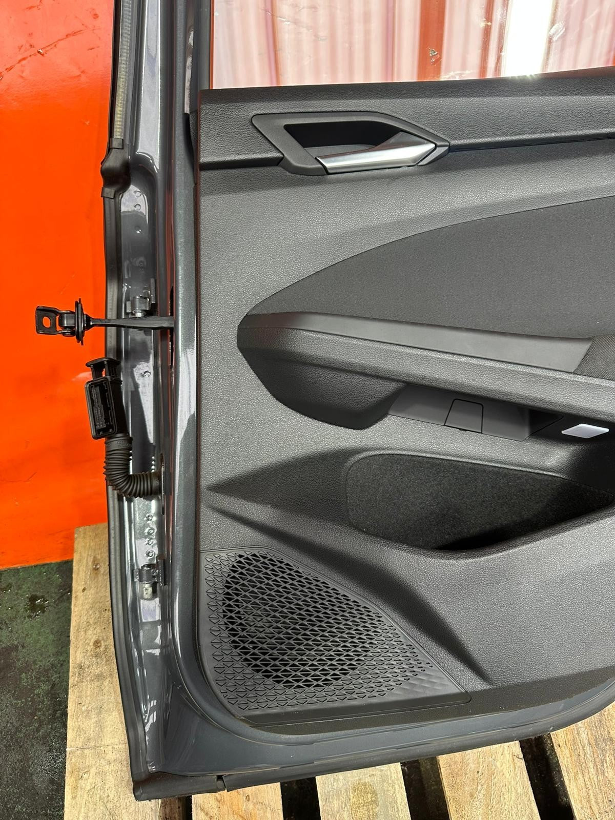 ✅2020 VW GOLF STYLE MK8 REAR RIGHT DOOR GREY C7Q + WARRANTY A352 - Image 8