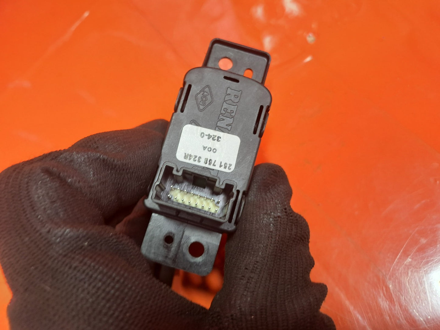 ✅2021 Renault Captur MK2 Iconic Parking Brake Switch 251758324R + Warranty A385 - Image 9