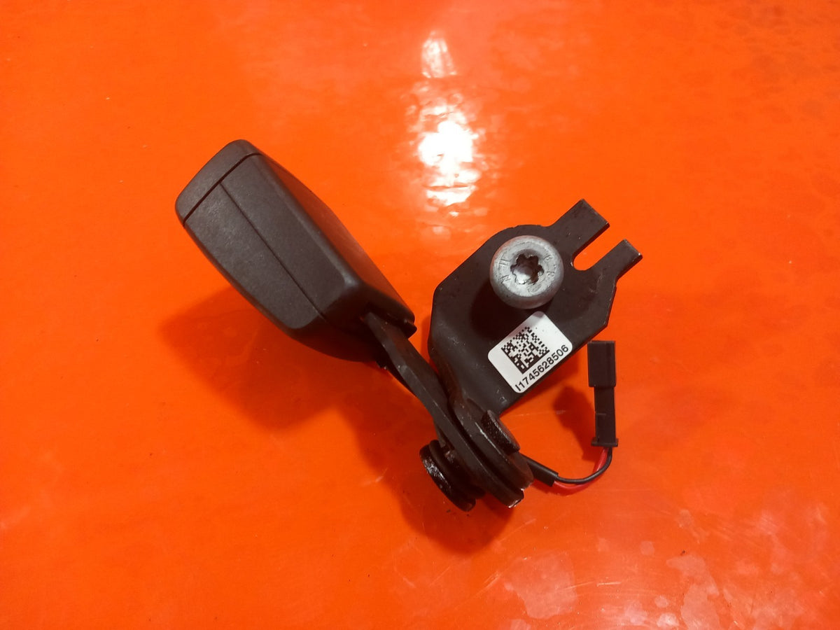 ebay-src:https://i.ebayimg.com/00/s/mtiwmfgxnjaw/z/misaaesw7slqmppm/$_57.jpg