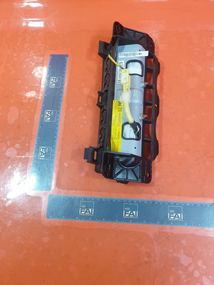 SSANGYONG TIVOLI ELX 1.6 PETROL 2015 FRONT RIGHT KNEE ARBAG 86203-35500 A221 - Image 2