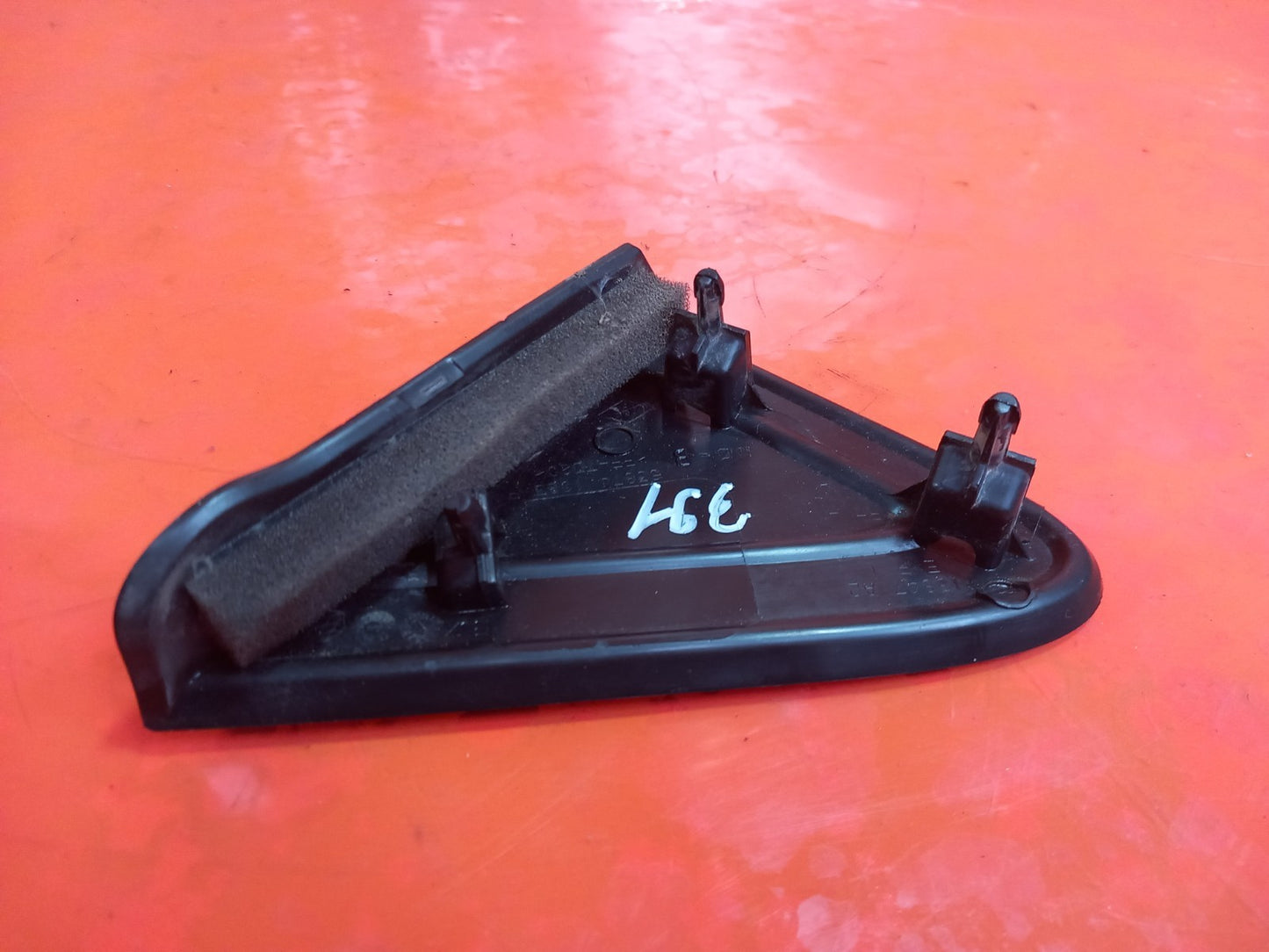 Dacia Jogger 1.0 Petrol 2024 Front Right Wing Trim Cover Panel 638741083R A391 - Image 9
