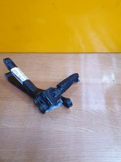 ✅2022 KTM RC125 Rear Pillion Footrest Pair Passenger + Warranty A148 - Image 5