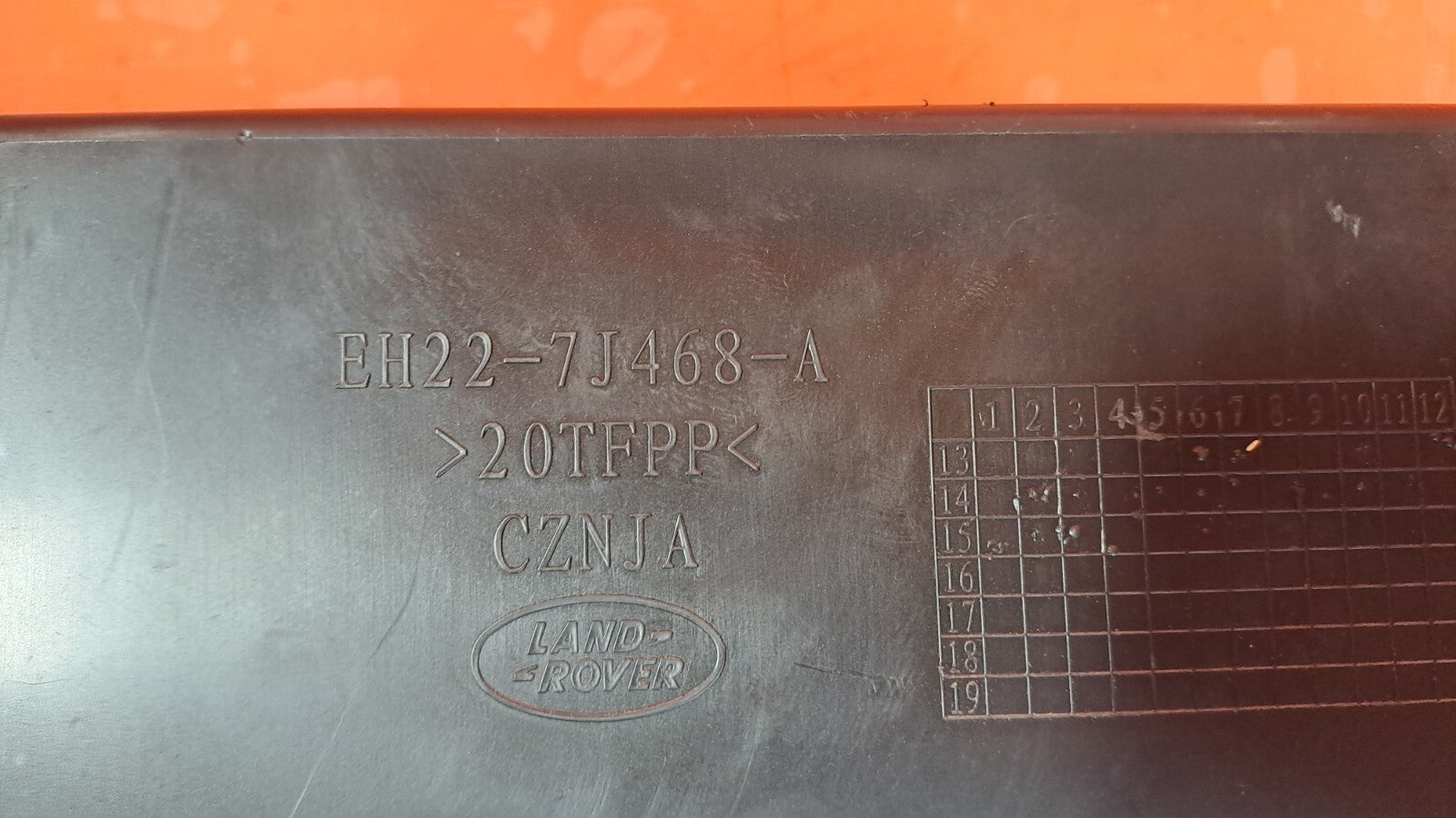 Land Rover Discovery 4 3.0 Diesel 2015 Amplifier ECU Module EH22-7J468-A A220 - Image 3