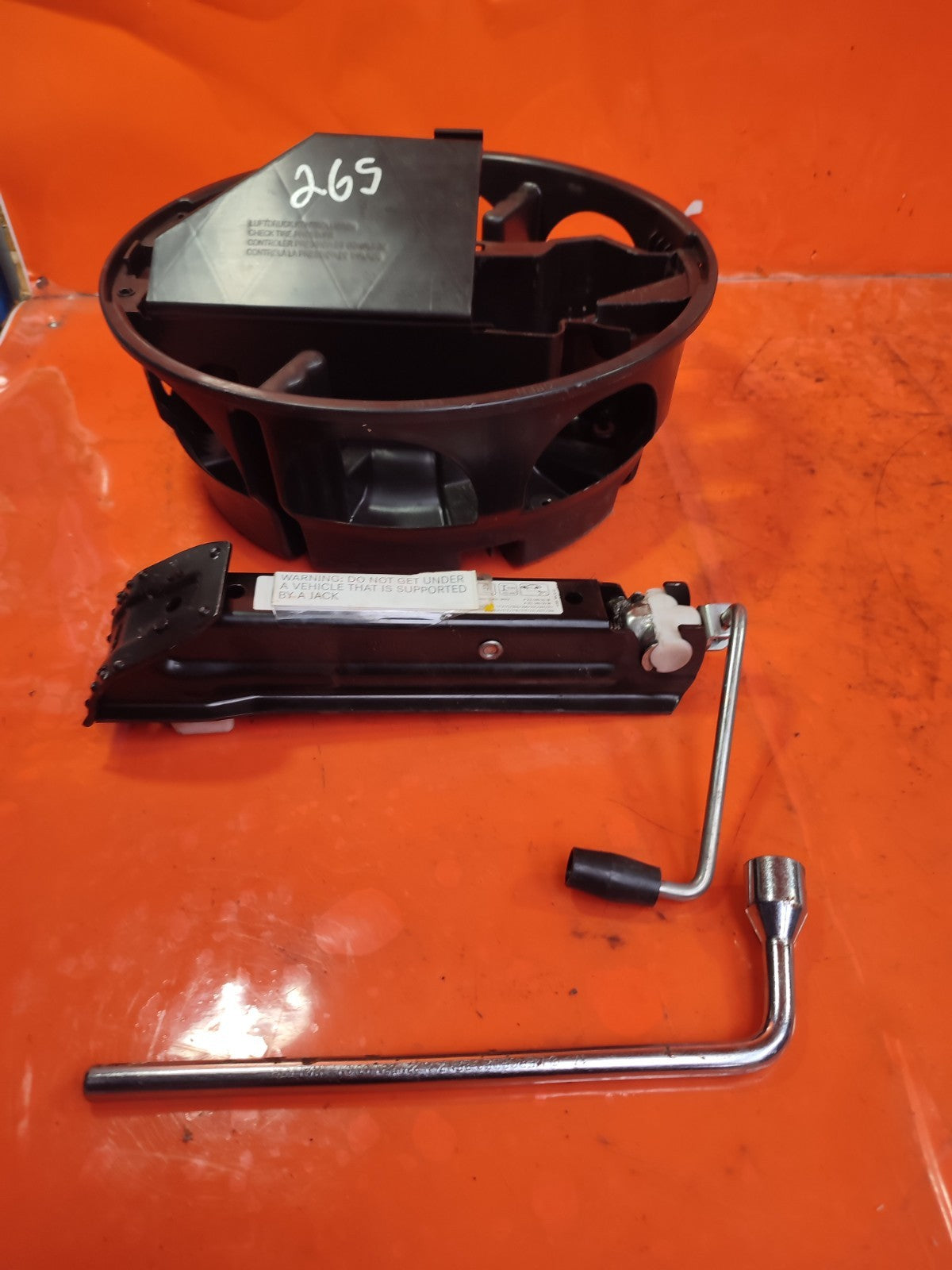 ✅MERCEDES E250 W212 2.1 DIESEL 2011 TOOL KIT A0005845307 A2125800218 A2125800018 - Image 3