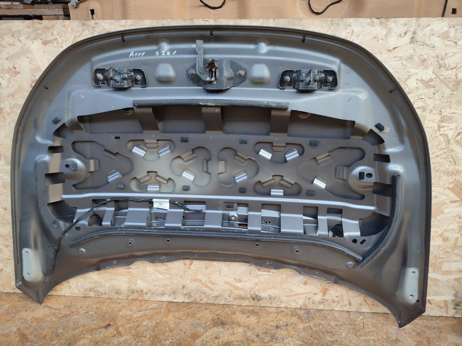 LAND ROVER DISCOVERY SPORT L550 2.0 DIESEL 2016 BONNET GREY Warranty A111 - Image 10