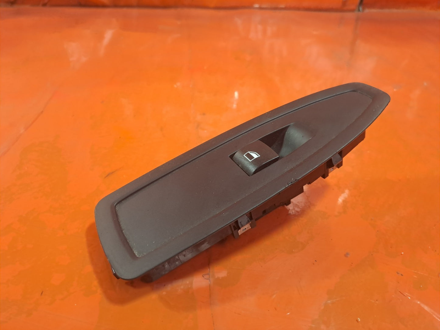 ✅BMW 118D F20 2.0 Diesel 2015 Front Left Door Window Switch 9208107 Warranty - Image 4