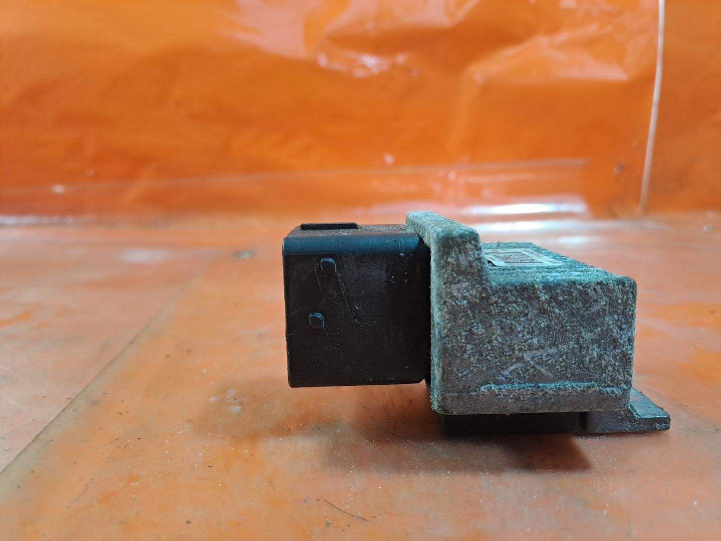 ebay-src:https://i.ebayimg.com/00/s/mtiwmfgxnjaw/z/tmeaaesw3xpppbut/$_57.jpg
