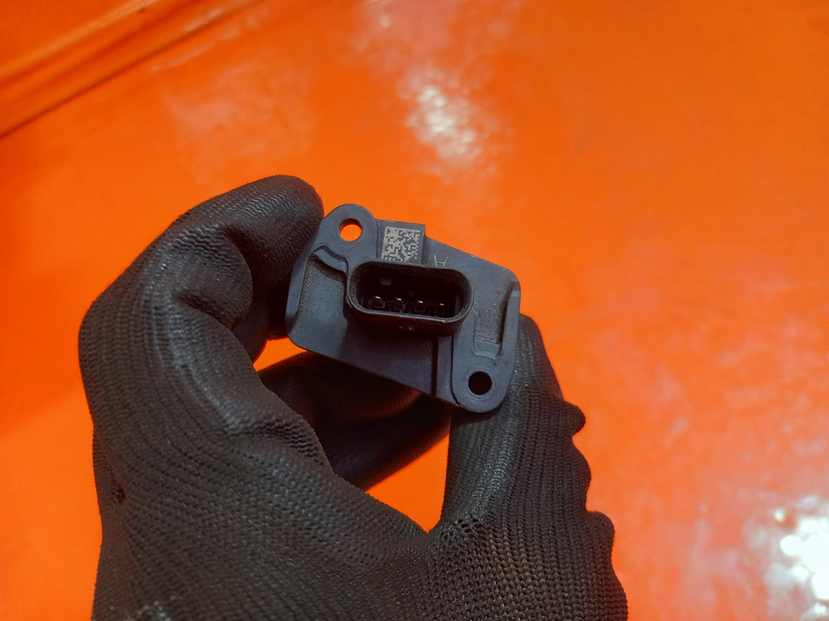 ebay-src:https://i.ebayimg.com/00/s/mtiwmfgxnjaw/z/zxwaaeswq6jqvw7j/$_57.jpg