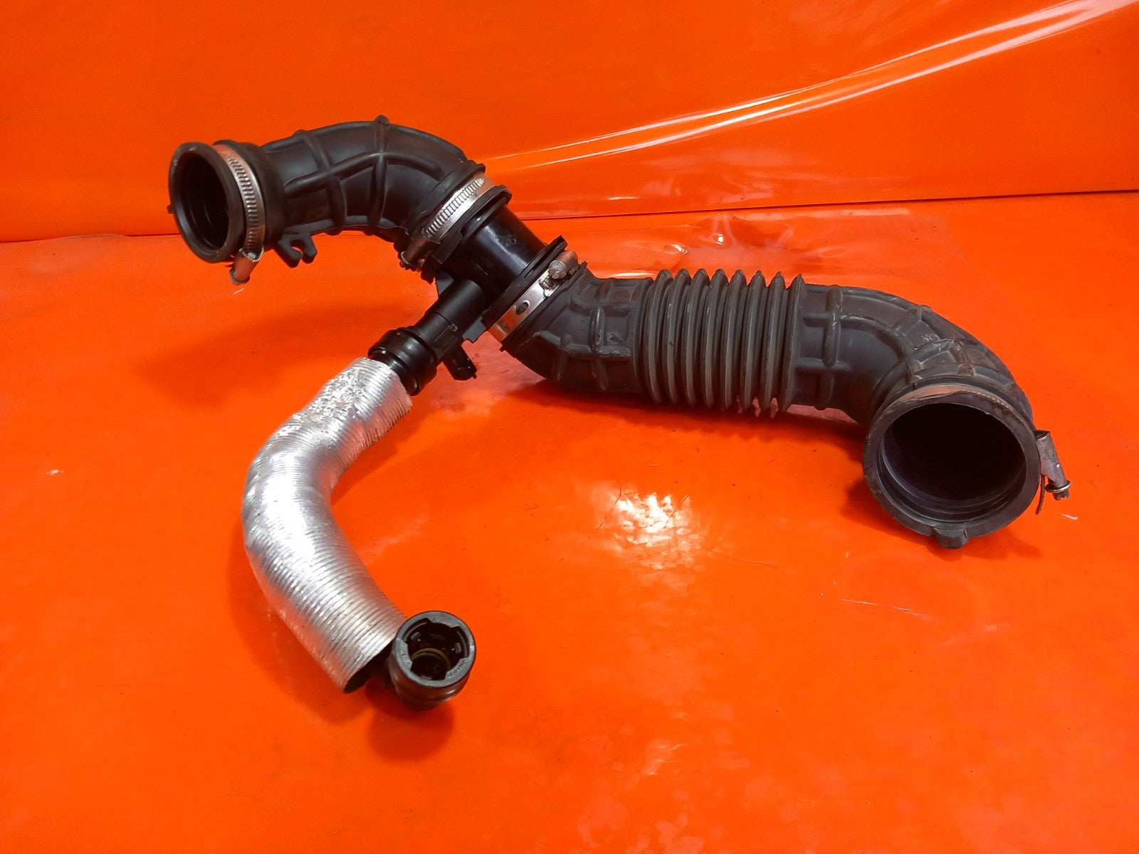 2021 Ford Transit Custom Air Intake Pipe GK21-9R504-AG Warranty A372 - Image 11