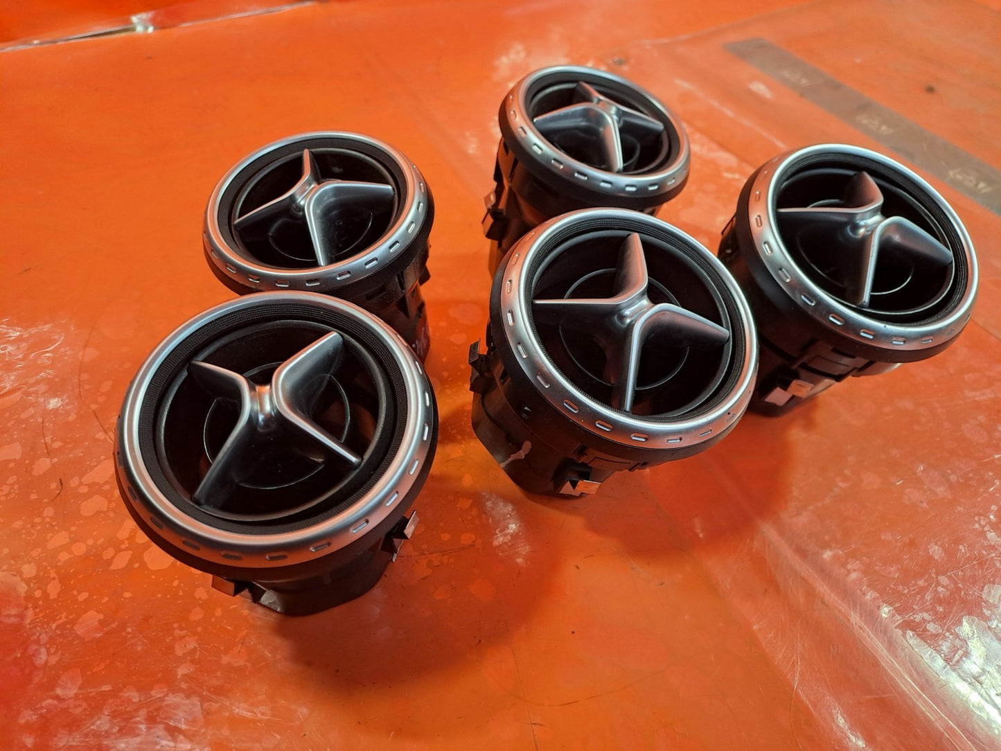 ebay-src:https://i.ebayimg.com/00/s/mtiwmfgxnjaw/z/qlcaaeswlkvpidta/$_57.jpg