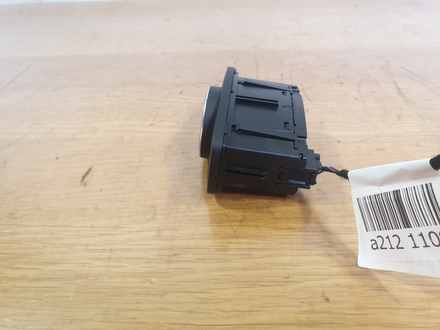 ebay-src:https://i.ebayimg.com/00/s/mtiwmfgxnjaw/z/3ugaaoswtl5m7ihs/$_57.jpg