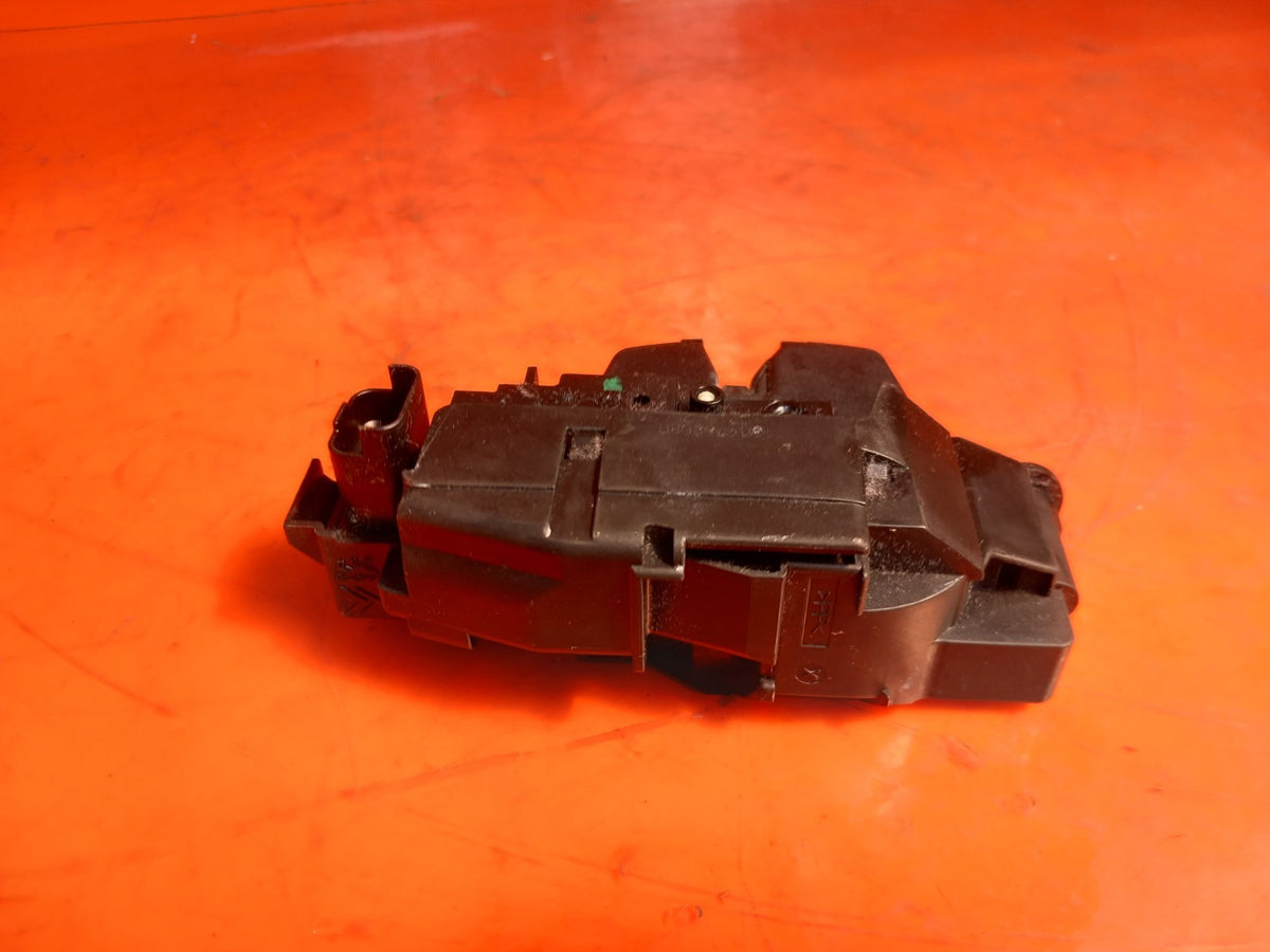 ebay-src:https://i.ebayimg.com/00/s/mtiwmfgxnjaw/z/hjkaaeswiipqhfuu/$_57.jpg