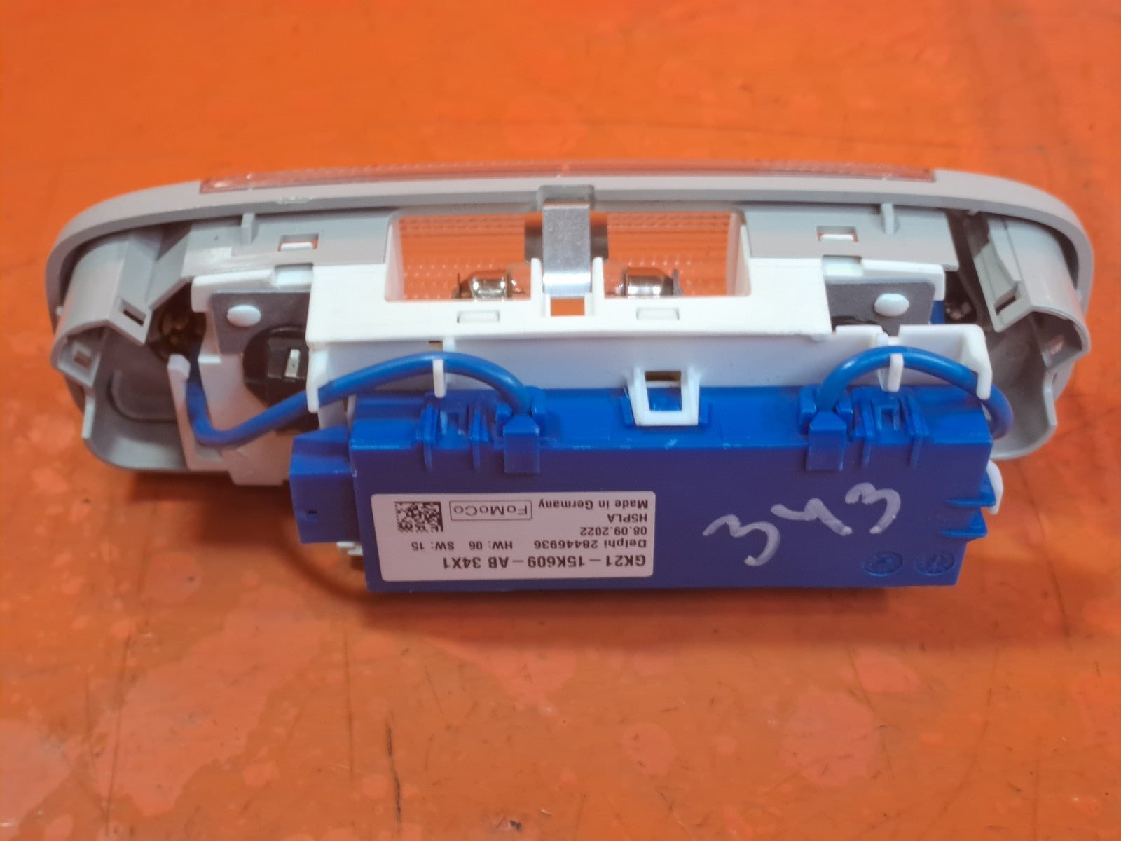 ebay-src:https://i.ebayimg.com/00/s/mtiwmfgxnjaw/z/uacaaeswj21pq-uv/$_57.jpg