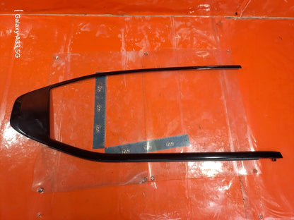 ✅2023 POLESTAR 2 LONG RANGE REAR RIGHT DOOR WINDOW STRIP 31689573 + WARRANTY - Image 1