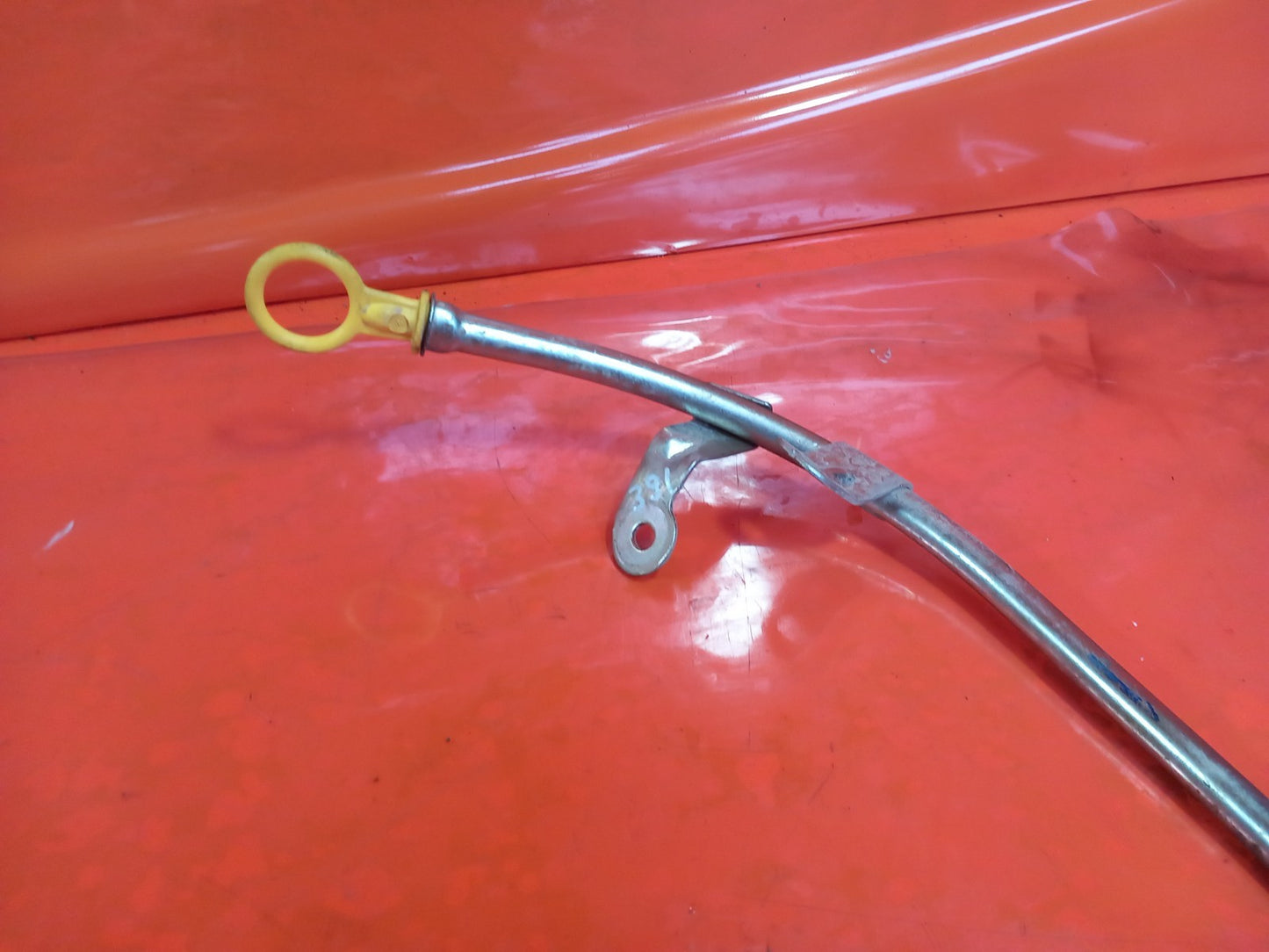 2024 Dacia Jogger Oil Level Dipstick 111502549R Warranty A391 - Image 2