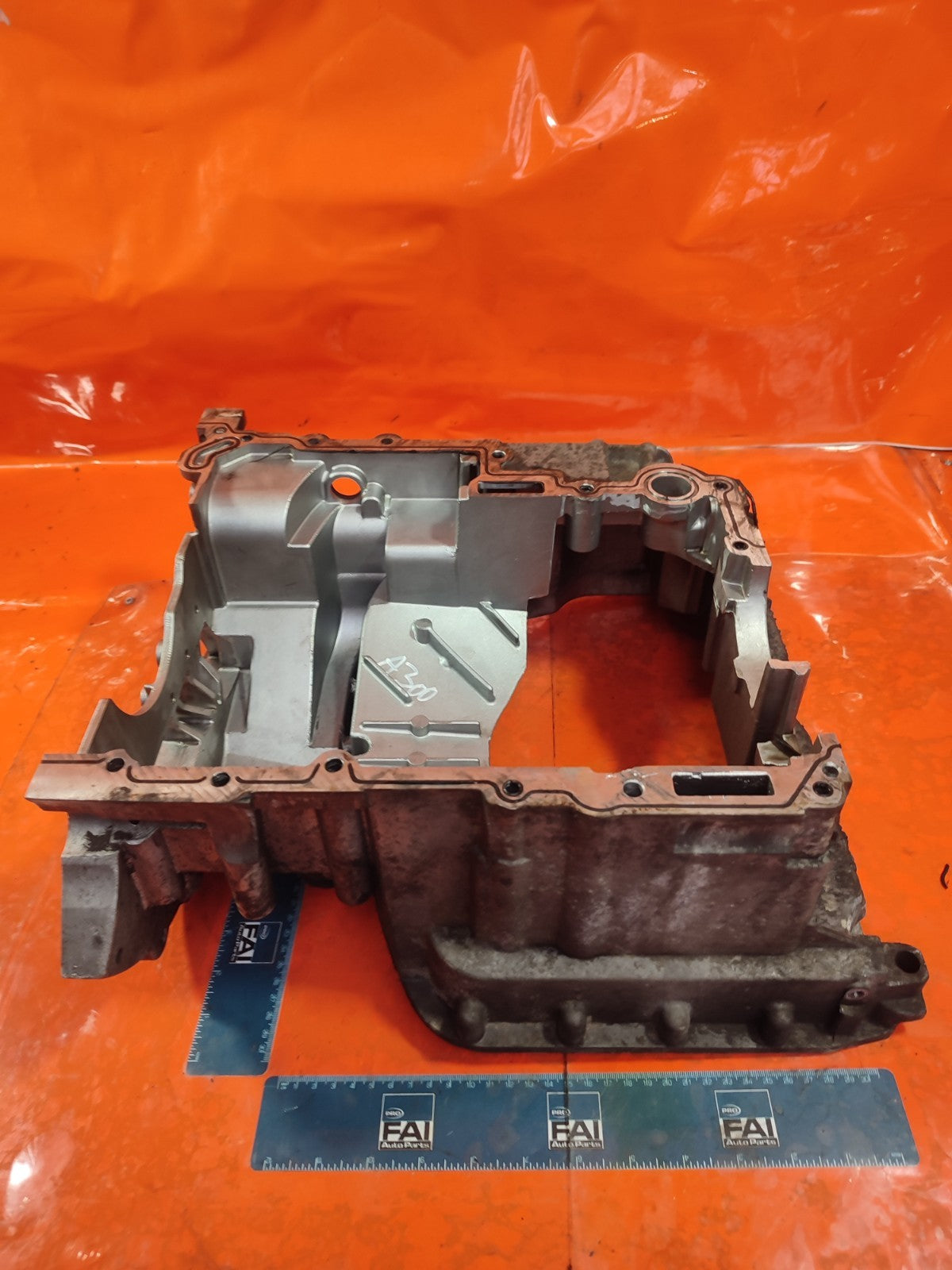 ✅2009 AUDI Q7 4L 3.0TDI ENGINE UPPER SECTION OIL SUMP 059103603AP +WARRANTY A300 - Image 1