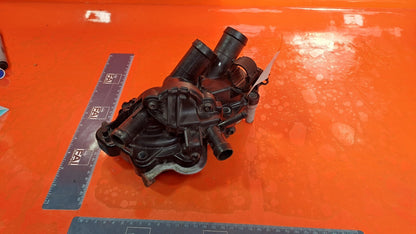 2019 SEAT ARONA FR 1.0P THERMOSTAT HOUSING WITH WATER PUMP 04E121042AD A217 - Image 5