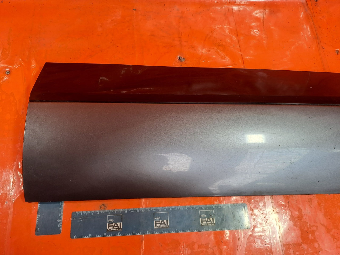 ✅2020 Jaguar I-Pace X590 Front Right Door Lower Molding J9D3-21064-A A375 - Image 2