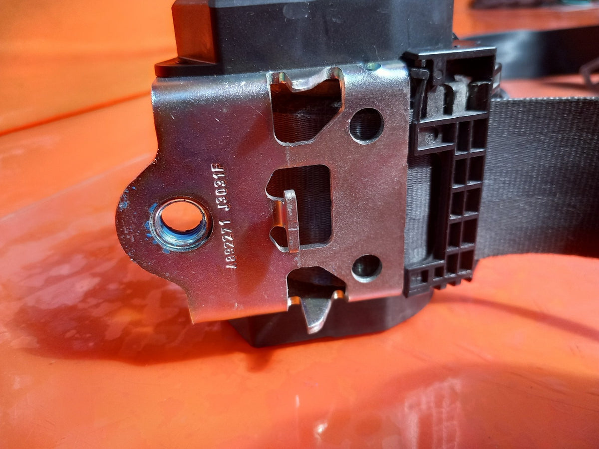 ebay-src:https://i.ebayimg.com/00/s/mtiwmfgxnjaw/z/l0qaaesw~urqewyw/$_57.jpg