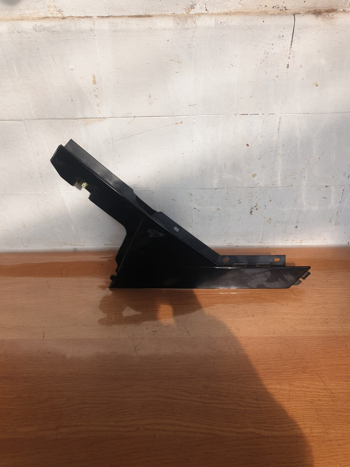 ✅Jaguar F-Pace 3.0 Petrol 2017 Rear Left Door Window Vertical Cover Trim