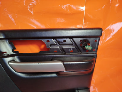 ✅2007 LAND ROVER RANGE ROVER L320 FRONT RIGHT DOOR CARD + WARRANTY A284
