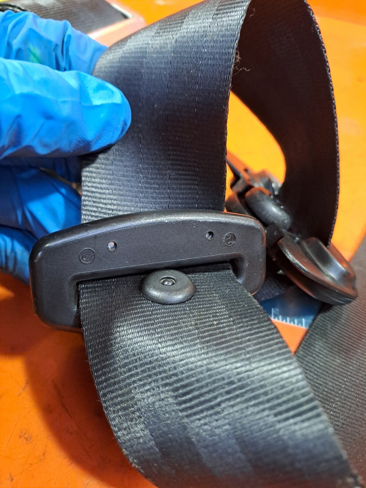✅2011 LAND ROVER DISCOVERY 4 L319 3.0D FRONT LEFT SEAT BELT EVB500970