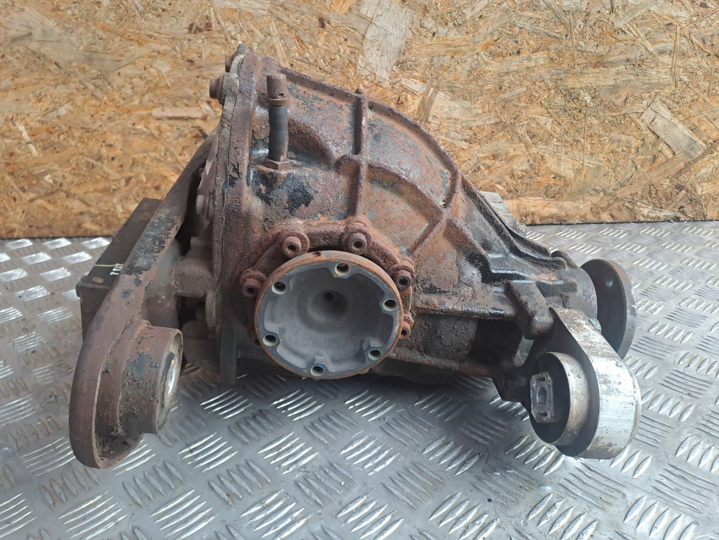✅SSANGYONG RODIUS TURISMO 2.2 DIESEL 2017 REAR DIFF DIFFERENTIAL K4311521020