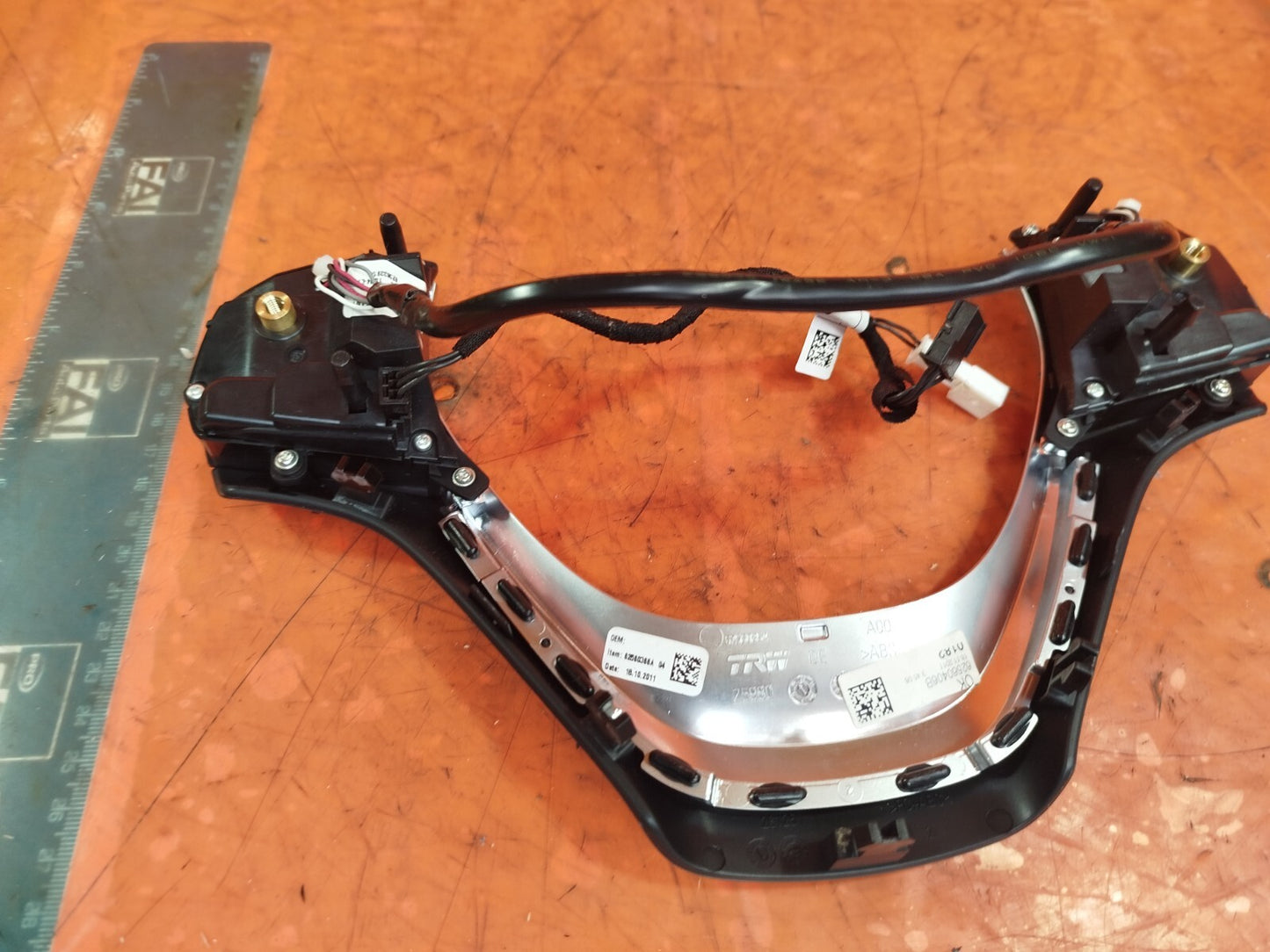 ✅2011 BMW 1 SERIES F20 STEERING WHEEL TRIM PANEL COVER 62560406B + WARRANTY A236