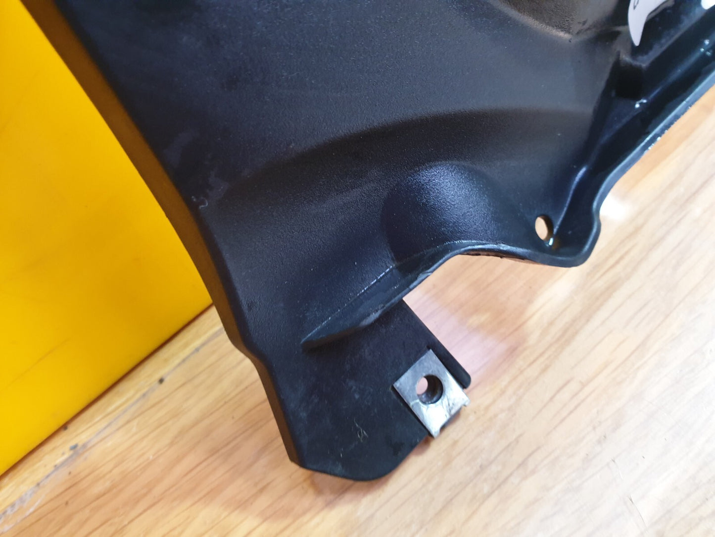 ✅YAMAHA YZF R125 PETROL 2020 INNER UNDER SEAT FAIRING PANEL BK6F171X00 Warranty