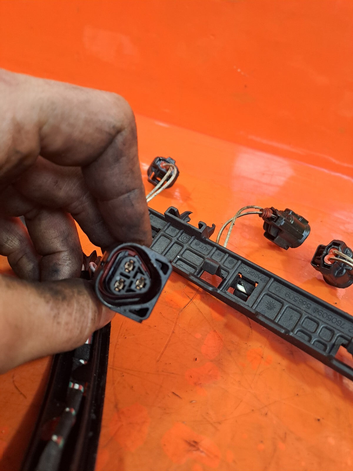 ✅BMW F20 114I SPORT 1.6 PETROL 2013 WIRING LOOM HARNESS INJECTION VALVE 7608804