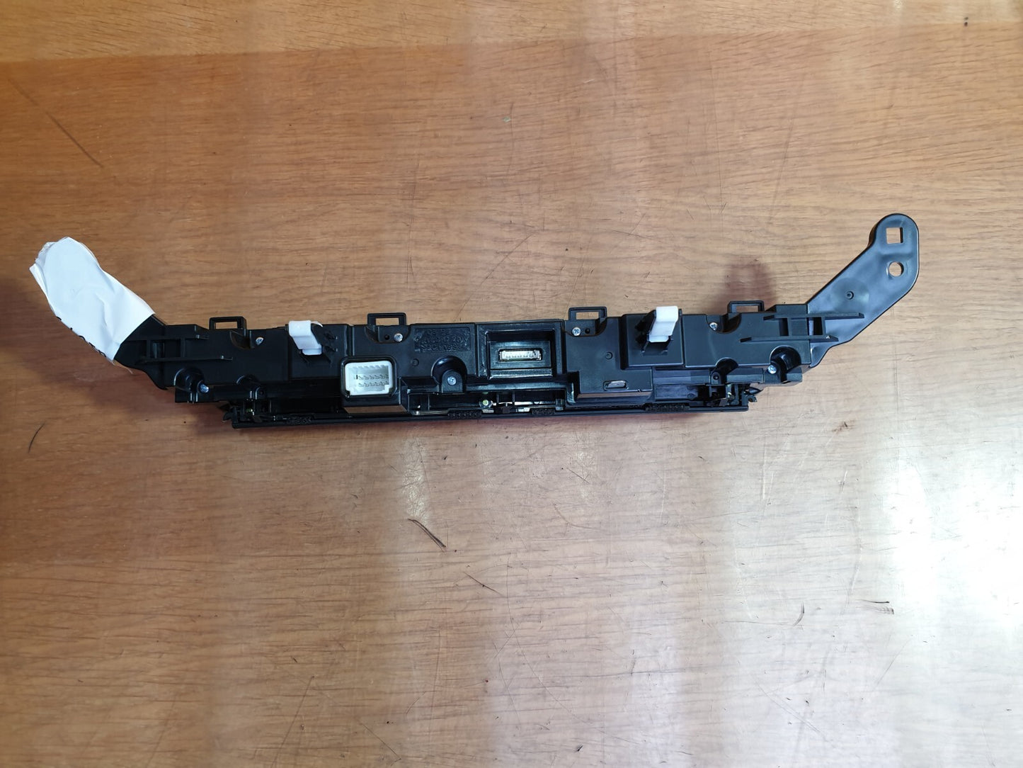 ✅2016 KIA NIRO 2 EV S-A 1.6P STEREO SYSTEM CONTROL SWITCH PANEL 96540-G5130WK