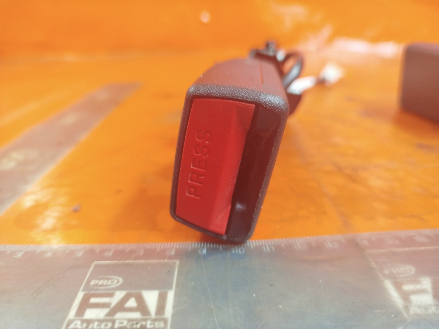 ✅Ssangyong Tivoli Ex 1.6 Diesel 2017 REAR SEAT BELTS BUCKLE Warranty A230