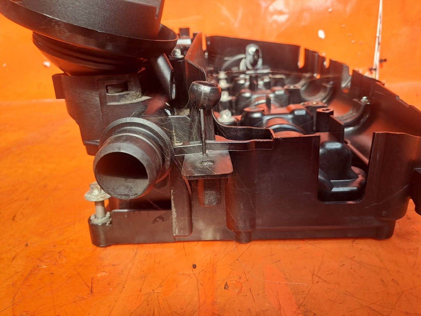 ✅BMW F20 116D URBAN 2.0 DIESEL 2012 N47D20K1 ROCKER VALVE COVER 7810584-08 A270