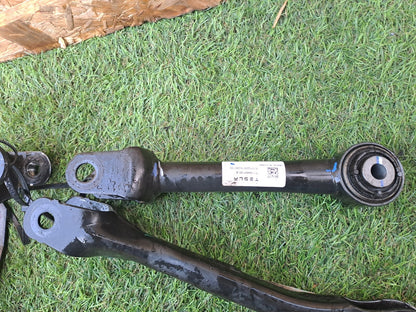 2024 TESLA MODEL 3 LONG REAR RIGHT SUSPENSION ARMS x4 + WARRANTY A207