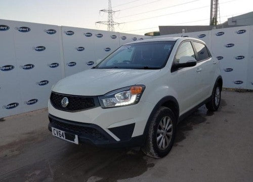 ssangyong korando Se 2.0 Diesel 2014 6 Speed Manual  Price Per Wheel Nut Only