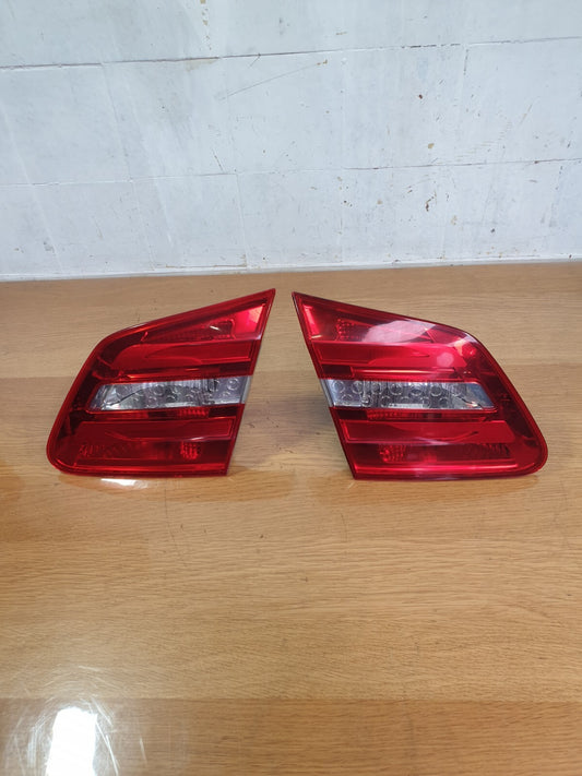 MERCEDES B CLASS W246 1.8 DIESEL 2012 REAR INNER TAIL LIGHTS PAIR A2469066300