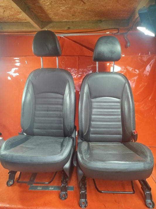 ✅Ssangyong Tivoli Ex 1.6 Diesel 2017 FRONT SEATS Warranty A230