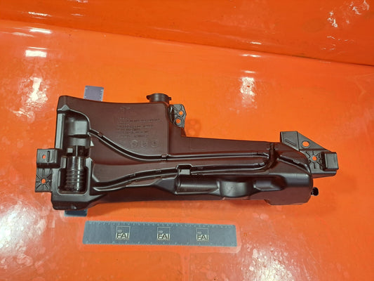 2024 TESLA MODEL 3 LONG WASHER BOTTLE 1739233-00-G + WARRANTY A207
