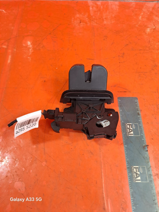 ✅2007 AUDI Q7 4L 3.0D TAILGATE LOCK 8P4827505D + WARRANTY A295