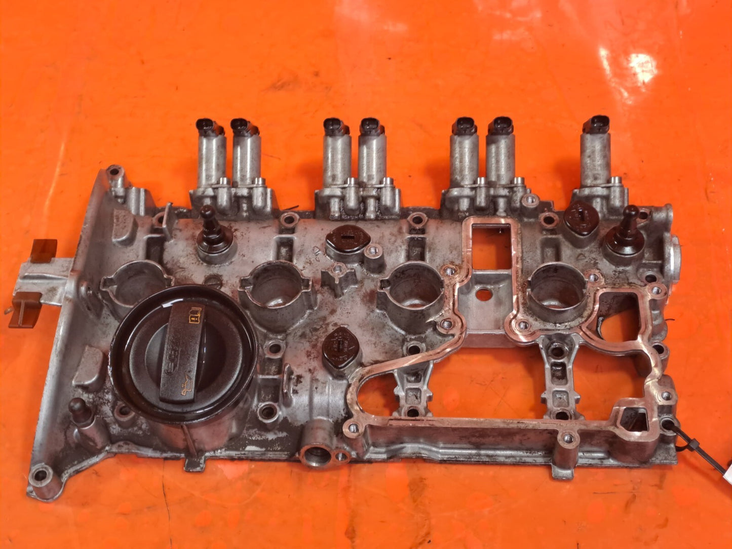 ✅2012 AUDI Q5 8R S LINE 2.0P ENGINE ROCKER VALVE COVER 06H103475H +WARRANTY A276