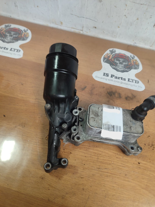 MERCEDES B CLASS W246 1.8 DIESEL 2012 OIL FILTER HOUSING & COOLER 70362380 A211