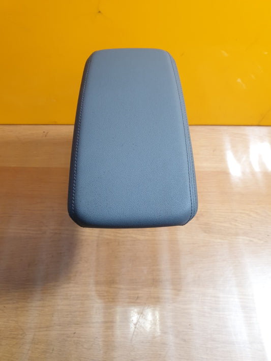 ✅AUDI A3 S LINE 1.4 PETROL 2021 CENTRE CONSOLE ARMREST 8Y0864283 Warranty A149