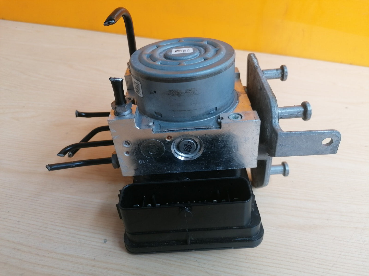 2015 MERCEDES C200 W205 2.0 PETROL ABS PUMP MODULATOR A2534310000 A048