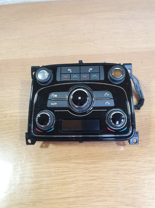 ✅JAGUAR F-PACE X761 3.0 PETROL 2017 REAR A/C AIR CON HEATER CONTROL PANEL A196