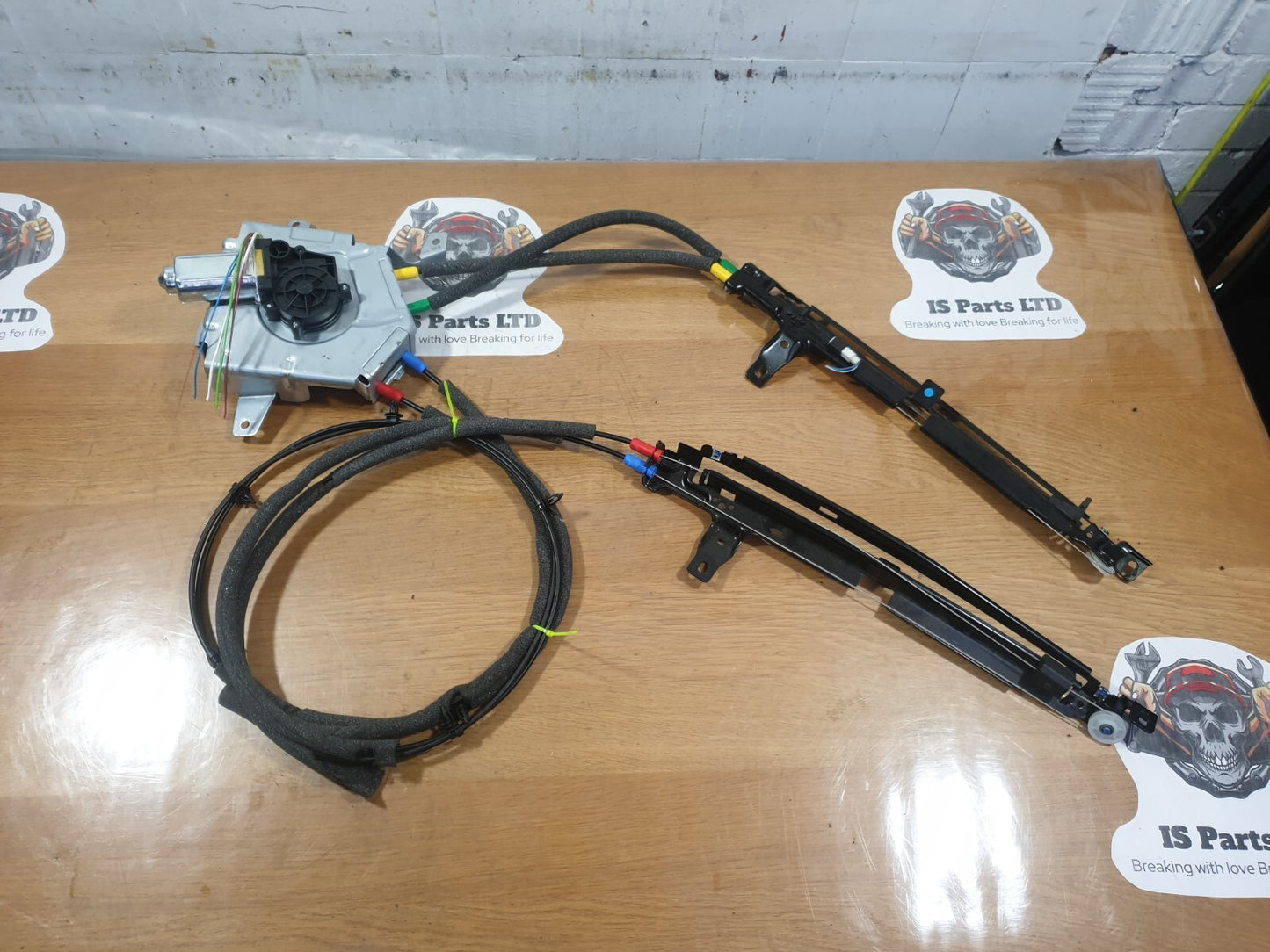 BMW 520D F11 2.0 DIESEL 2010 REAR ELECTRIC BLIND MOTOR & REGULATORS 7232773 A216