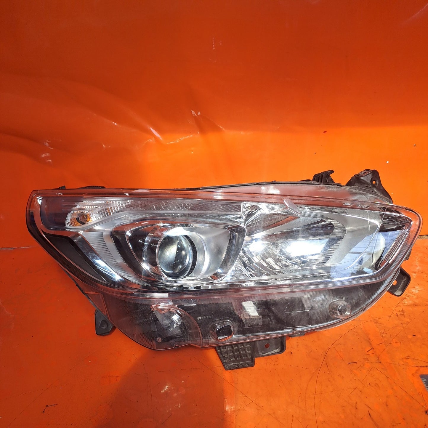 ✅2017 FORD GALAXY ZETEC MK4 FRONT RIGHT HEADLIGHT EM2B-13W029-BK +WARRANTY A296