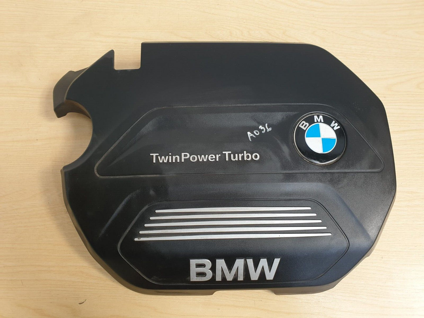 BMW F46 216D 1.5 DIESEL 2018 ENGINE COVER 8514201
