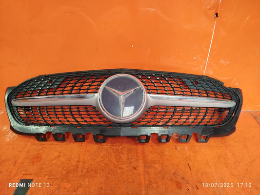 ✅Mercedes A180D Sport W177 2018 1.5 Diesel FRONT BUMPER GRILL A1778880200 A297