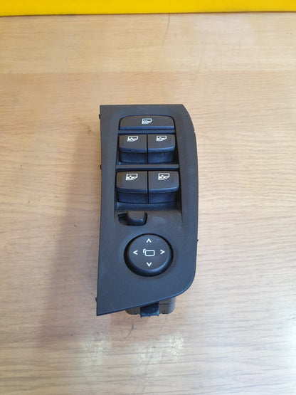 ✅2023 BMW 1 SERIES F40 SPORT 1.5D RIGHT DRIVER SIDE WINDOW CONTROL PANEL A119